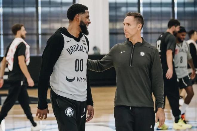 前腰与背身 前腰与背身