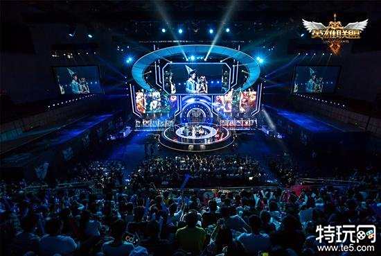 从志愿者培 从志愿者培