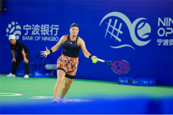 完成对湖人 完成对湖人